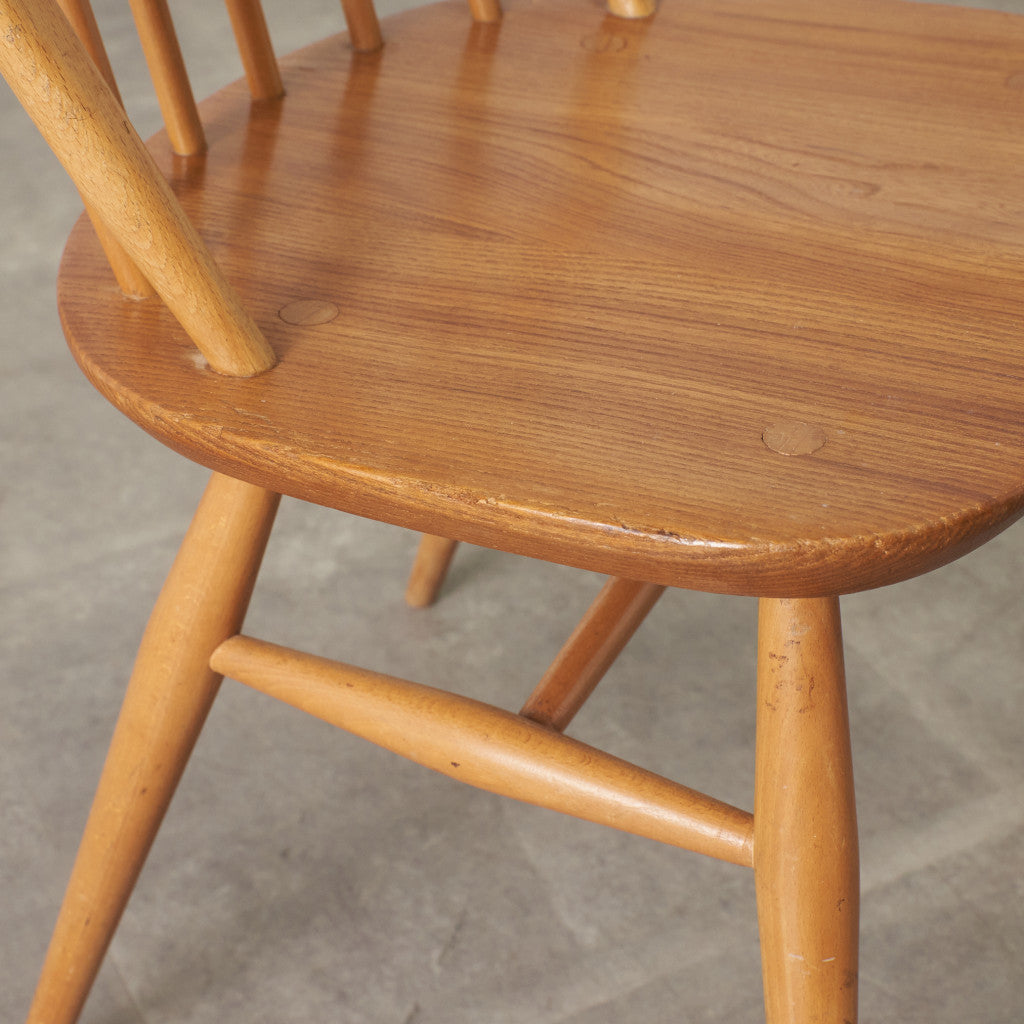 フープバックチェア