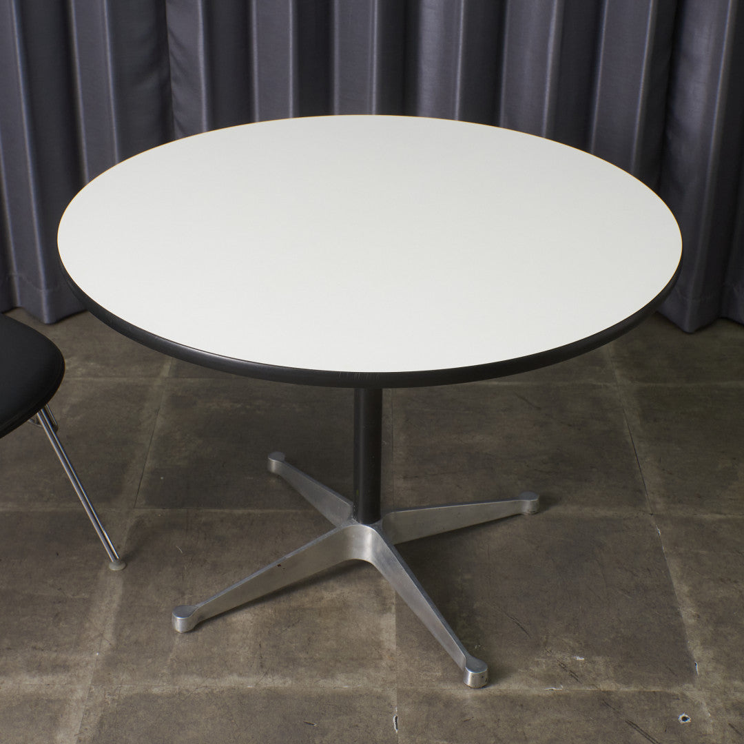 イームズ コントラクトベース ラウンドテーブル