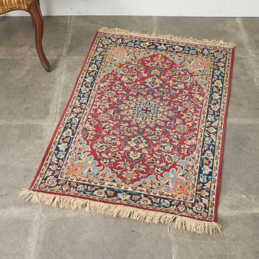 ウール製 手織りラグ