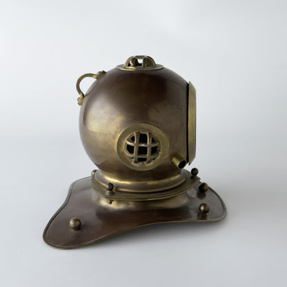 潜水ヘルメット型オブジェ