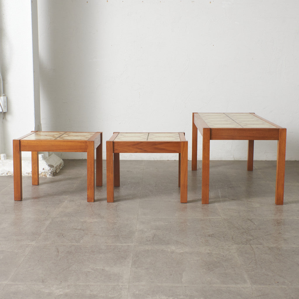 デンマーク製 タイルトップ ネストテーブル