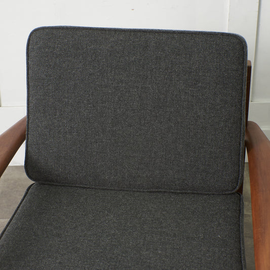 イギリスヴィンテージ アームチェア / 張替済