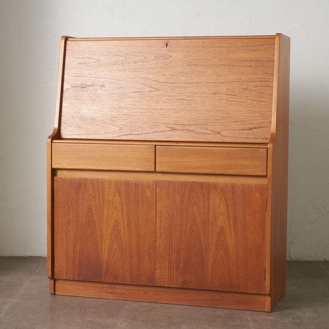 ヴィンテージのデスク・ワーキングテーブル特集｜rocca rocca