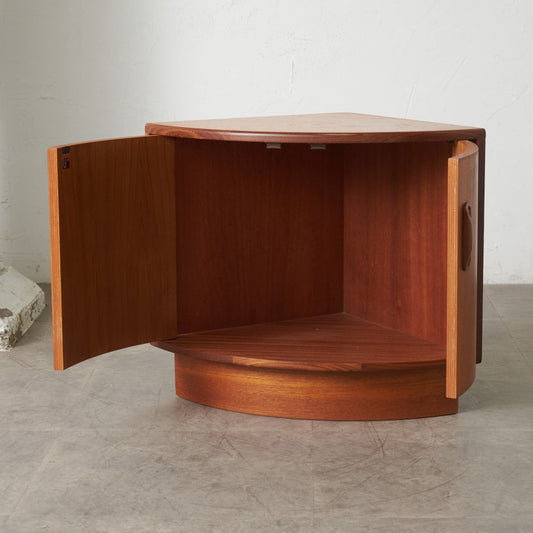 Fresco 凸型コーナーローキャビネット