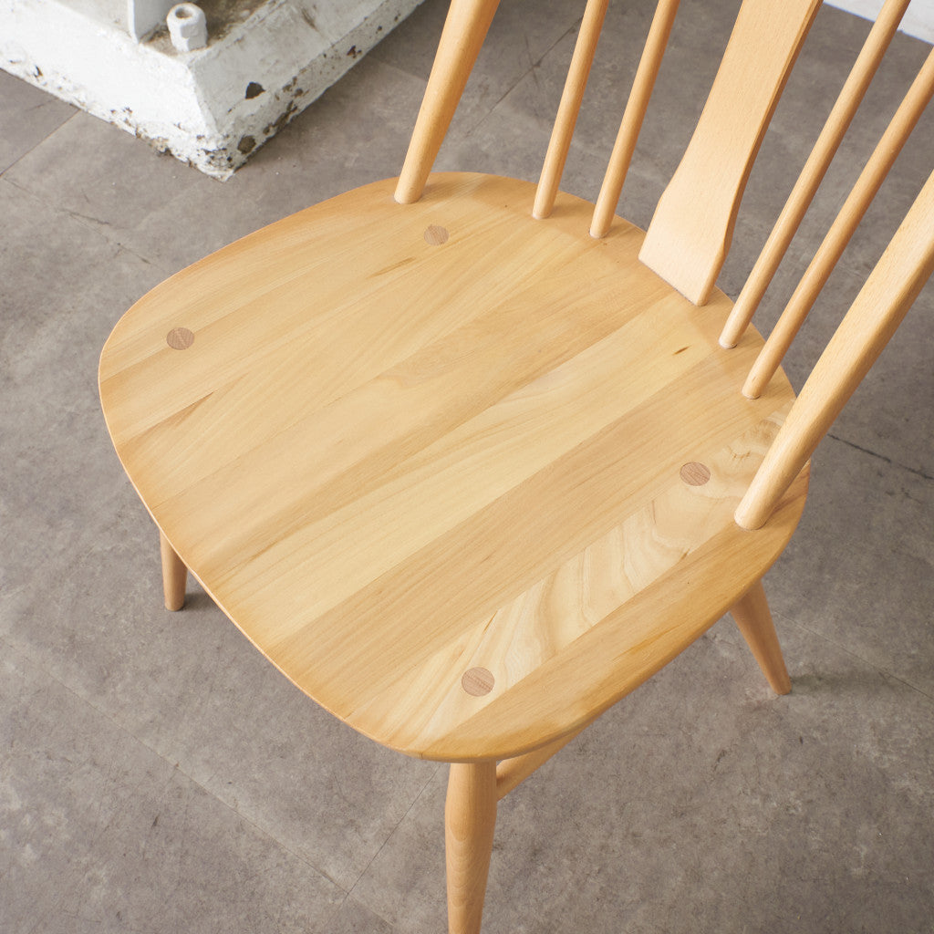 クッション付き スワンバックチェア / メタルラベル