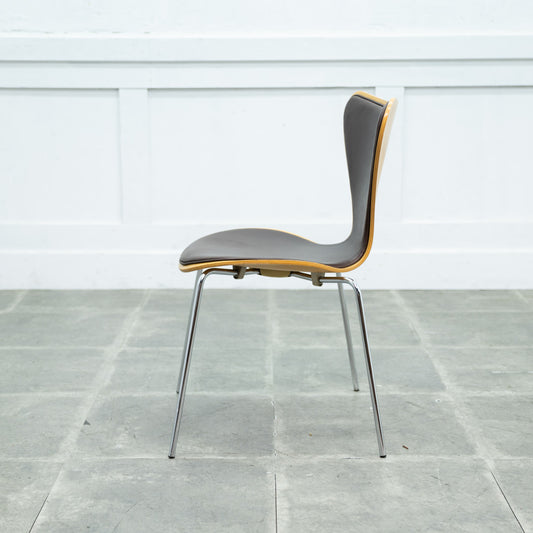 セブンチェア / フロントパディング