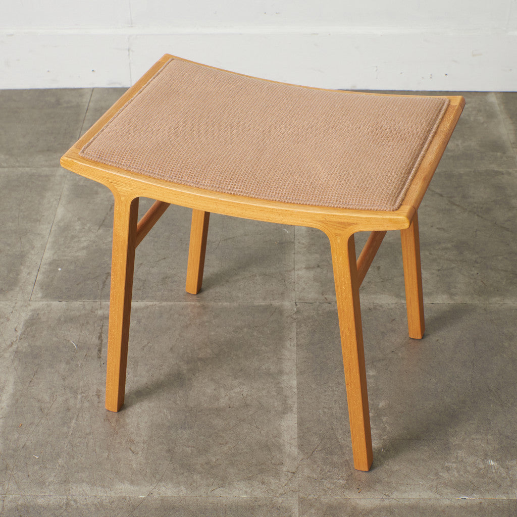 【天童木工】 スツール　T-5576NA-ST　 価格¥63,250円 スツール / T-5576NA-ST – rocca rocca