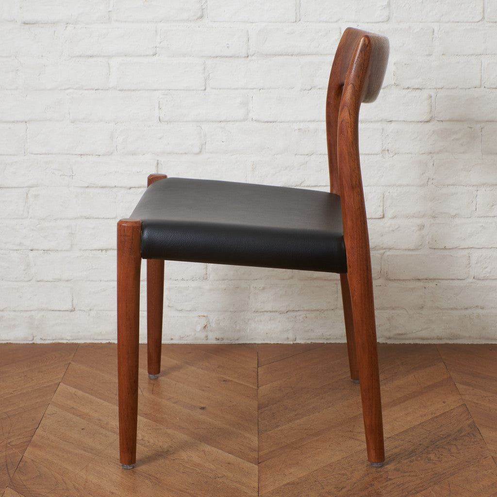 極上美品！　J.L モラー　No77 デンマーク　　ウェグナー　チェア VINTAGE】J.L.Moller no.77チェア（W-51） | 北欧ヴィンテージ