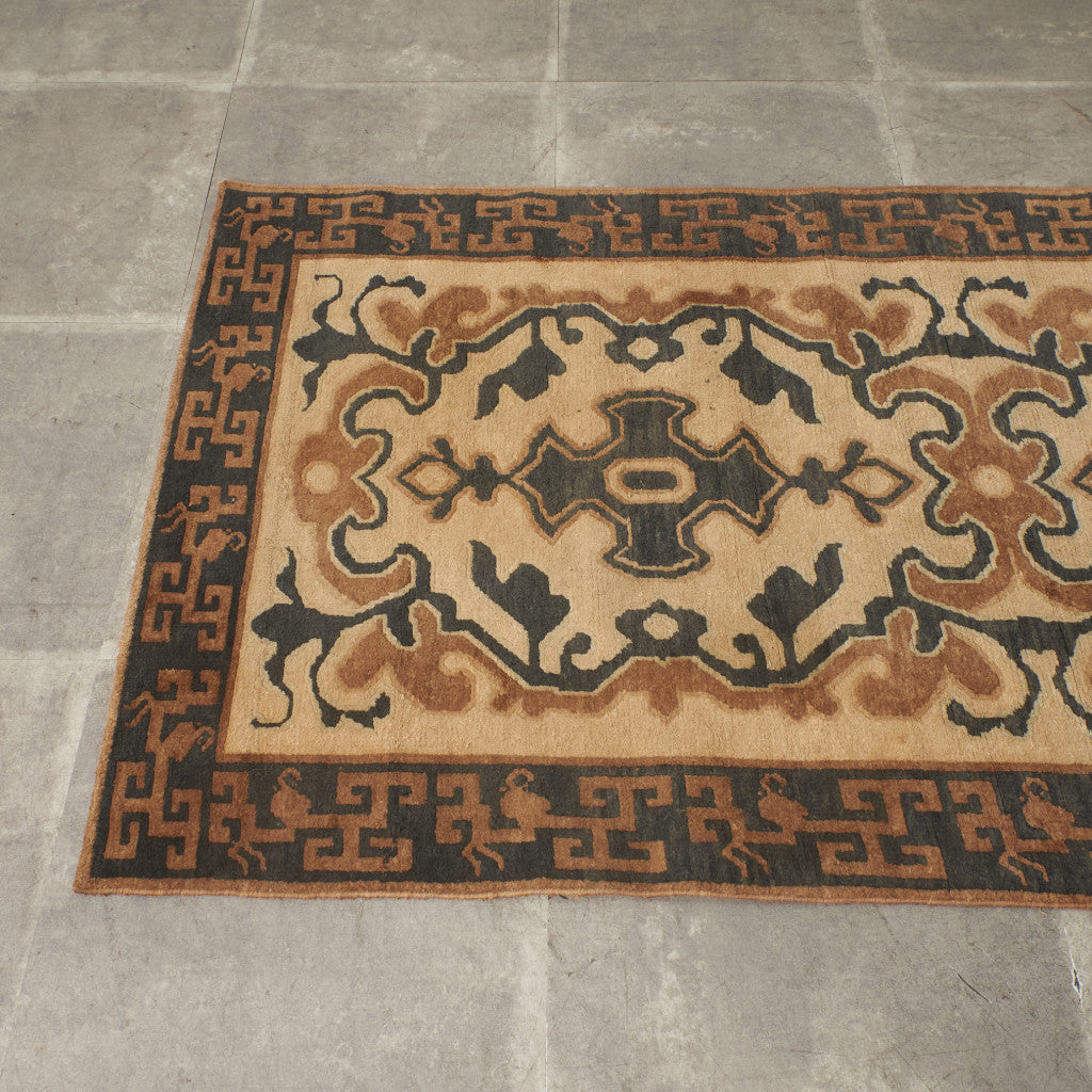 十字唐草 手織り 絨毯