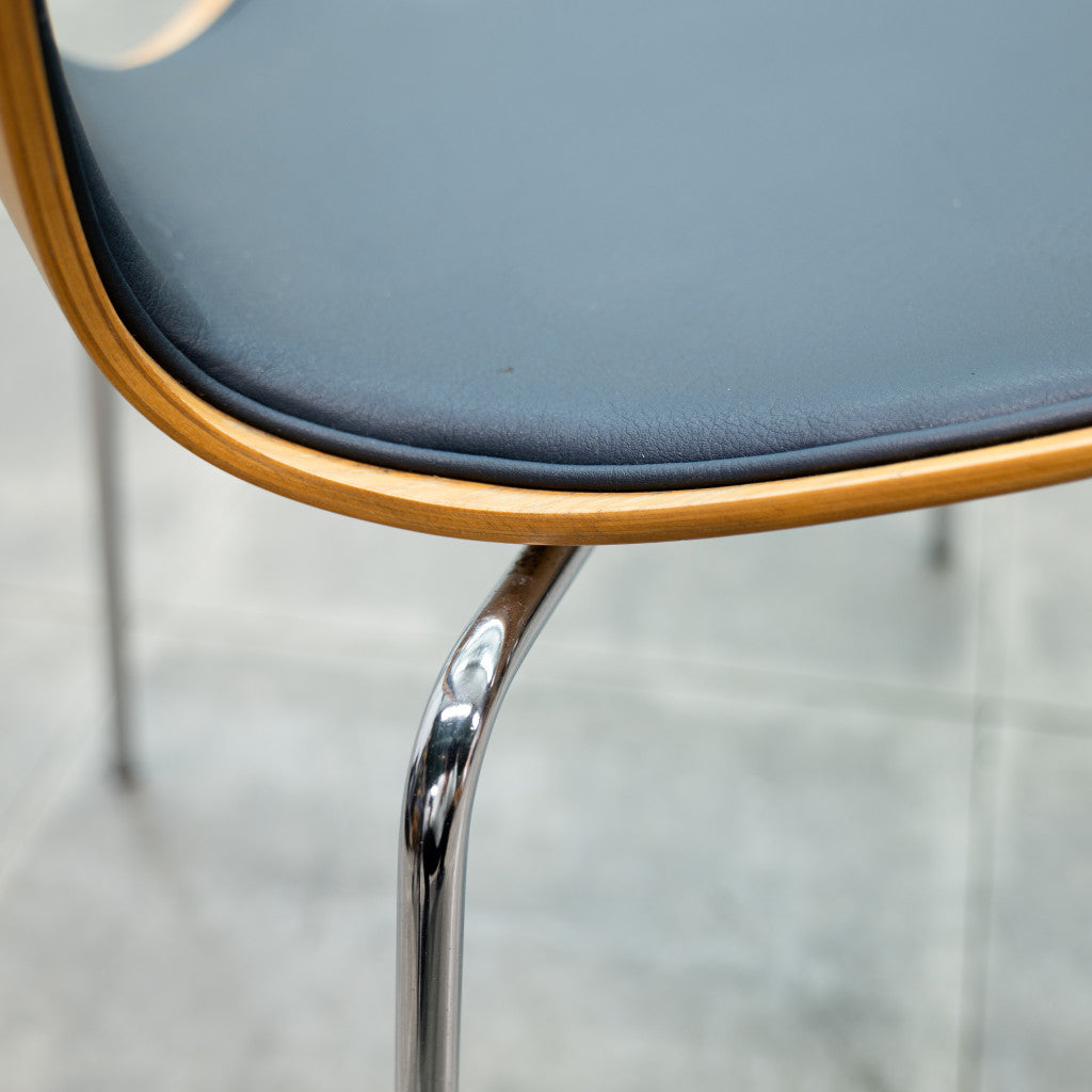 セブンチェア / フロントパディング