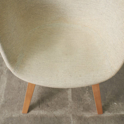 ABOUT A CHAIR アバウト ア チェア