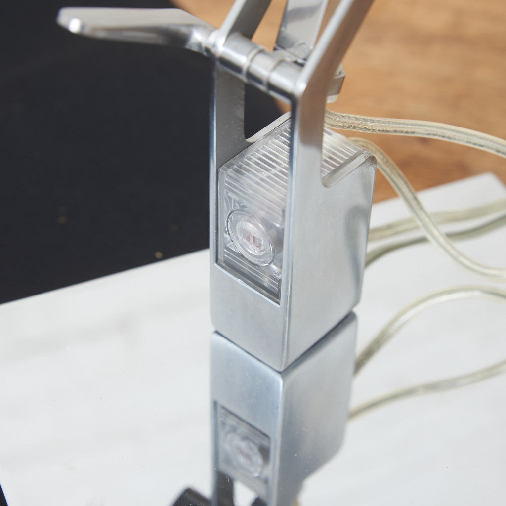 KELVIN T ADJUSTABLE デスクライト