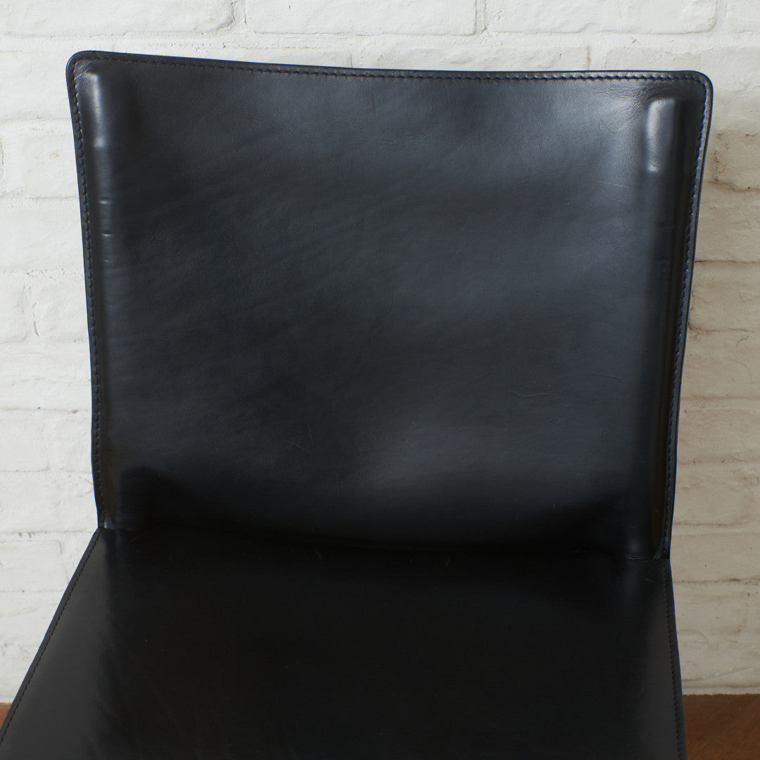 412 CAB アームレスチェア