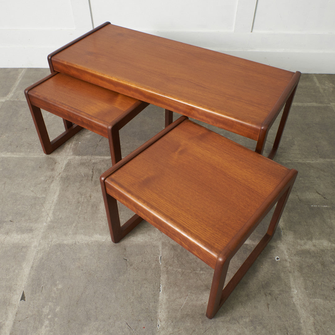 ヴィンテージ ネストコーヒーテーブル