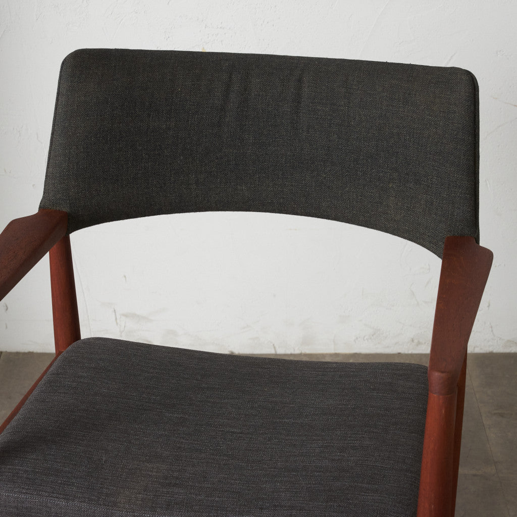 デンマークヴィンテージ アームチェア / 張替済｜Soro Stolefabrik