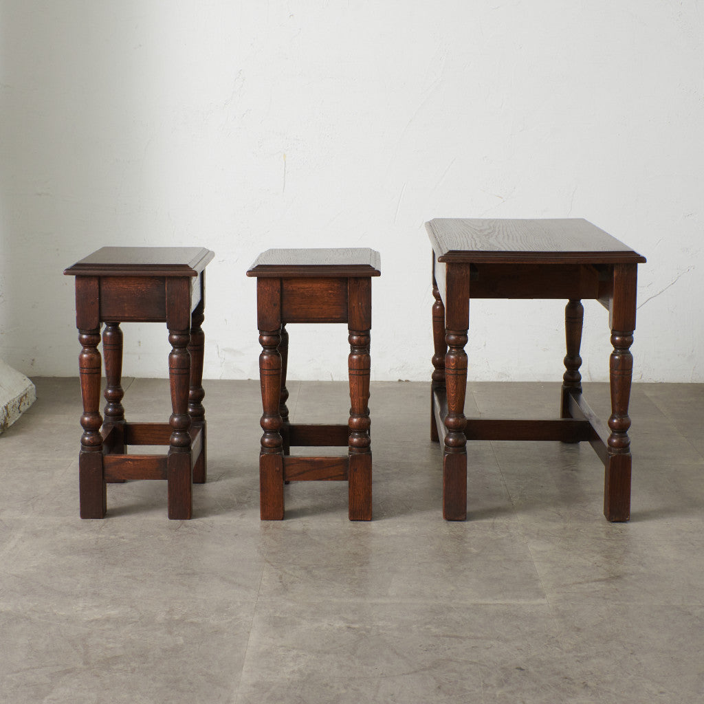 英国クラシック オーク材 ネストテーブル