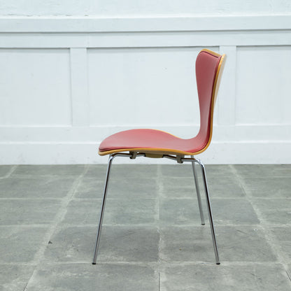 セブンチェア / フロントパディング