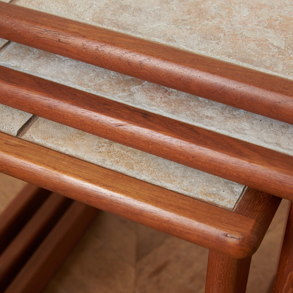 ヴィンテージ タイルトップ ネストテーブル