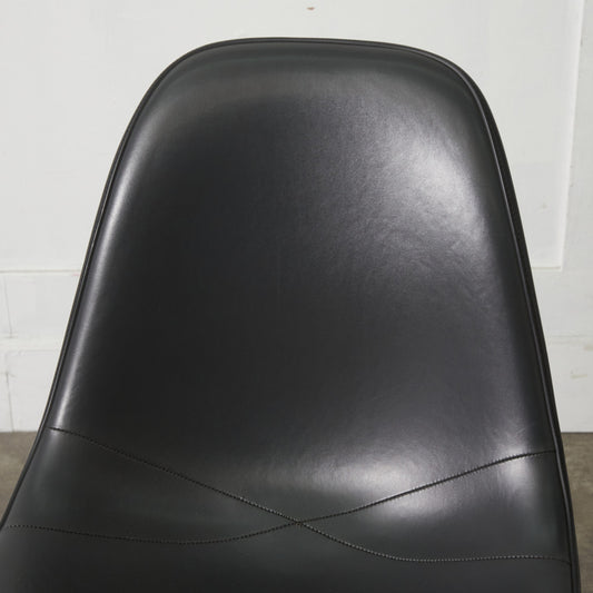 サイドシェルチェア スタッキングベース