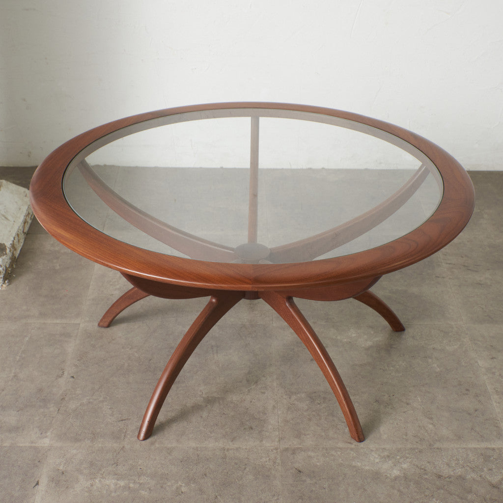 スパイダーコーヒーテーブル