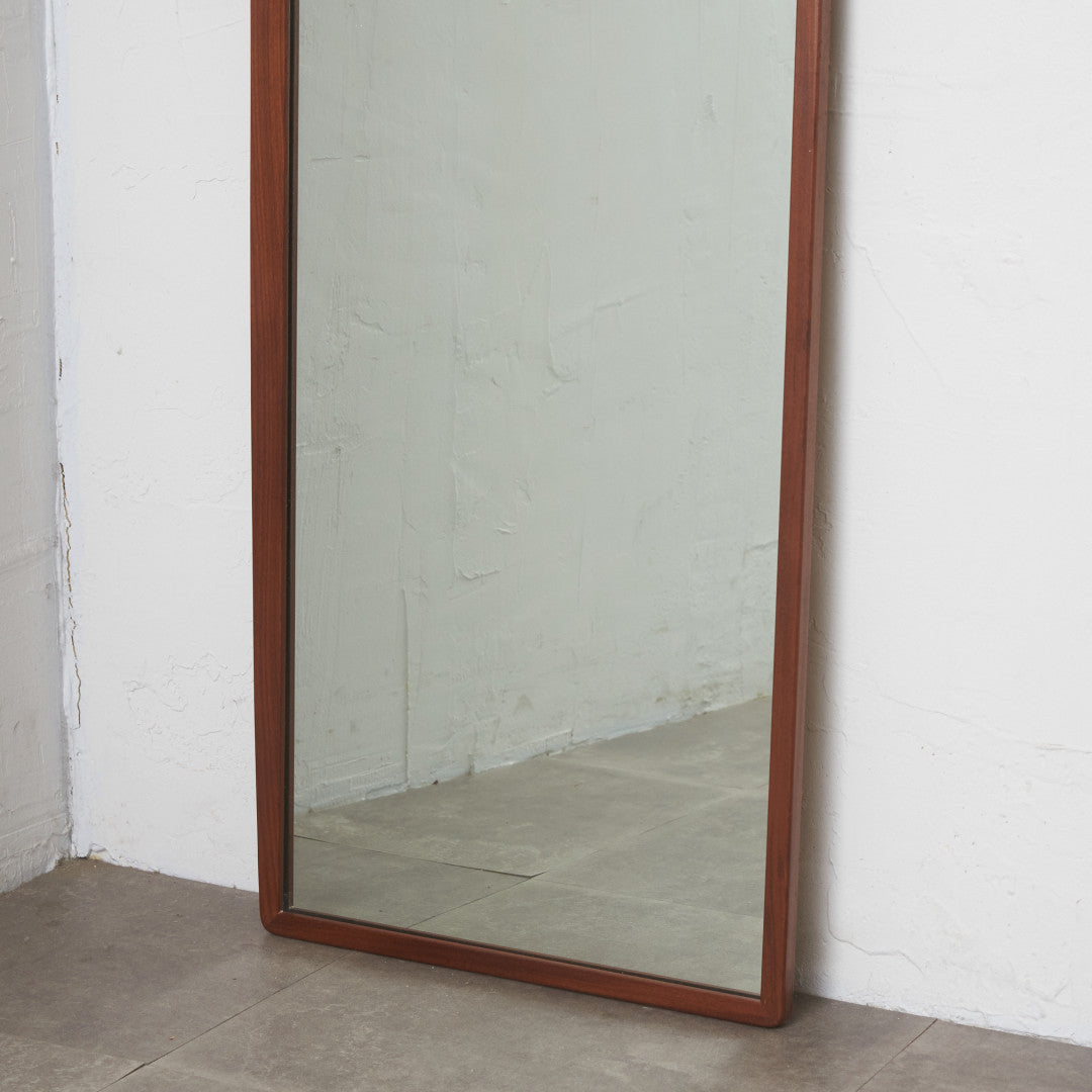 G-PLAN ジープラン Fresco ヴィンテージ チーク ウォールミラー Fresco ウォールミラー｜ジープラン G-PLAN｜ビクター・ブラムウェル