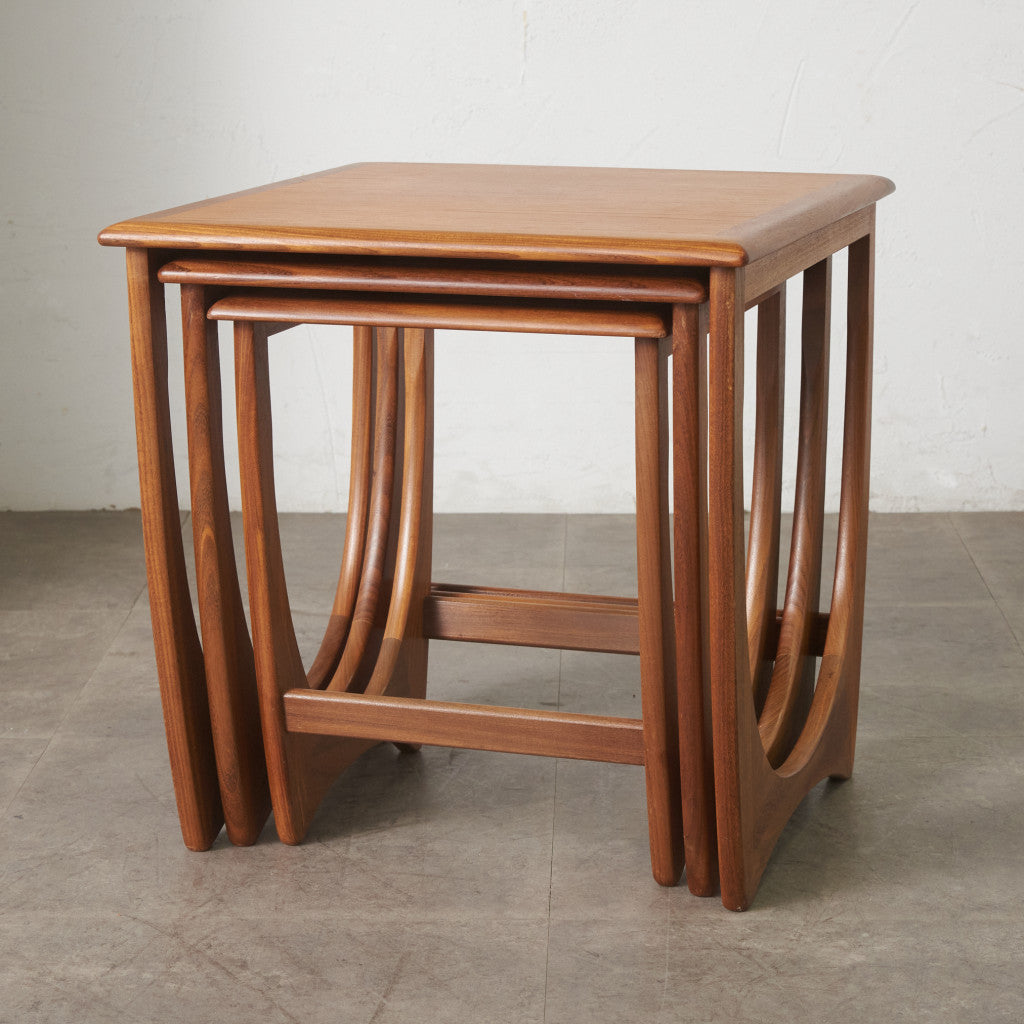 Astro ネストテーブル