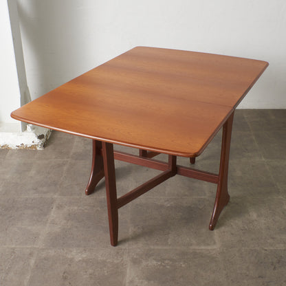 Fresco ドロップリーフゲートレッグテーブル